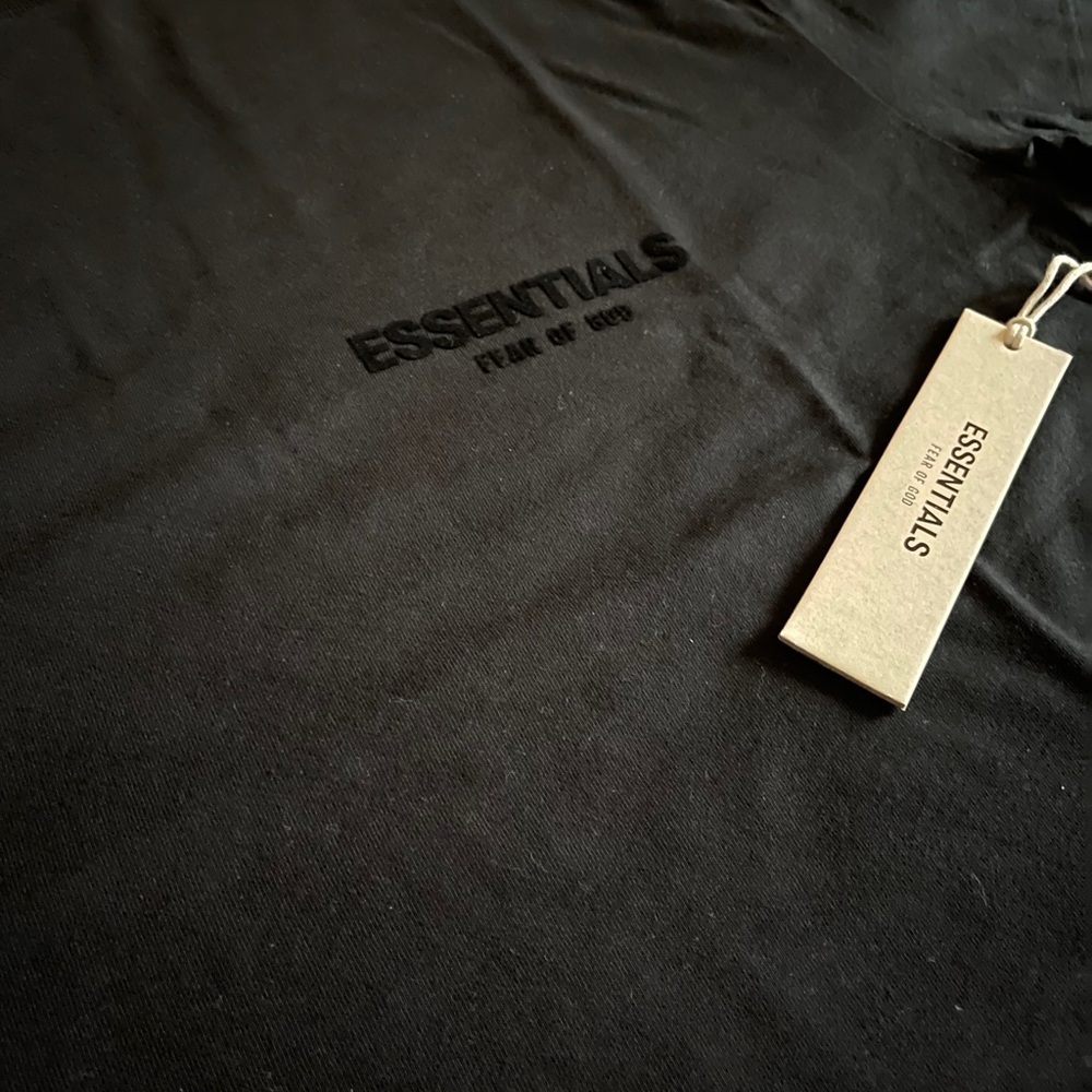 ESSENTIALS FEAR OF GOD T SHIRTS - Picture 5 of 9